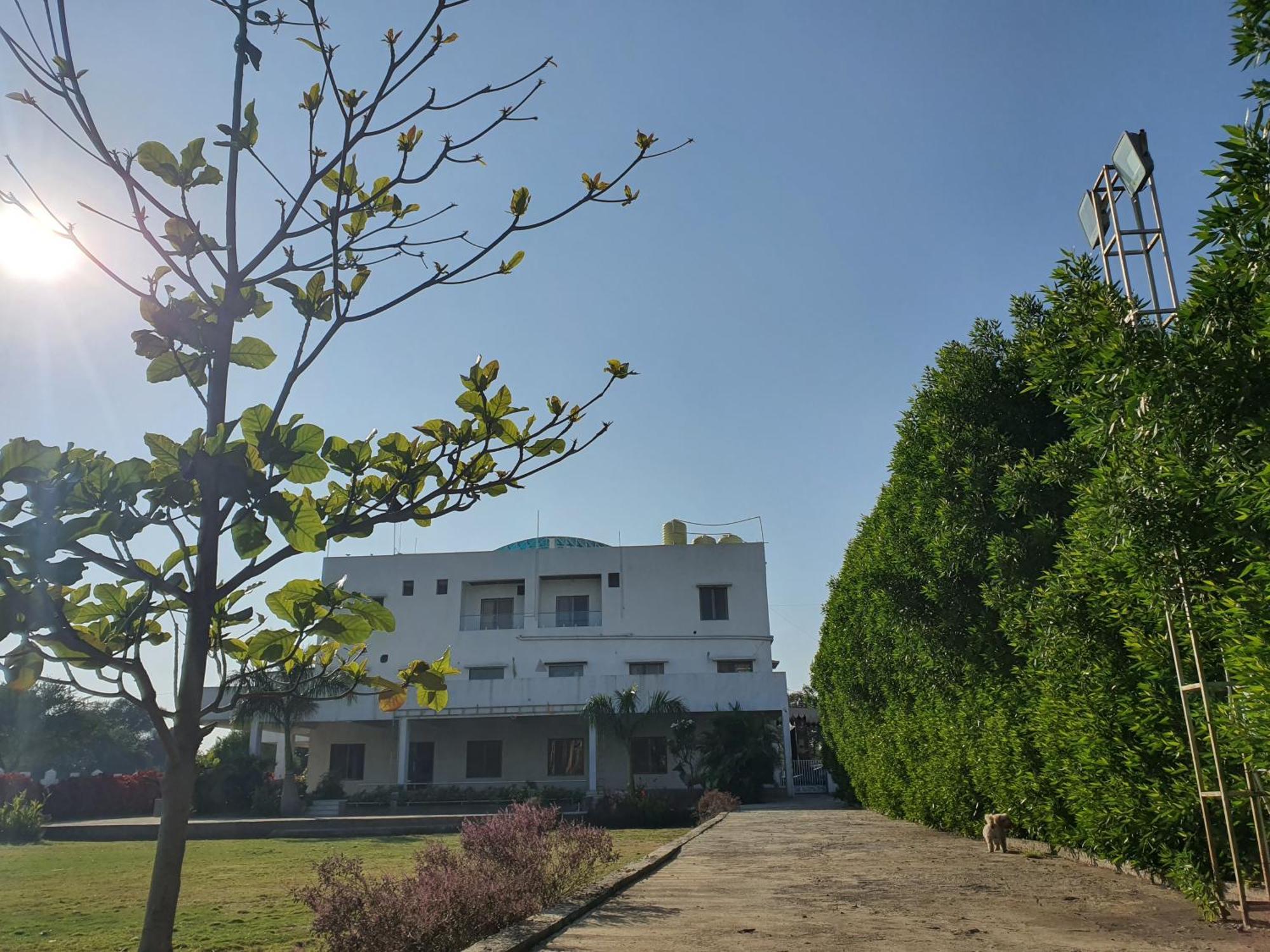 Sri Radhakrishna Residency, Lawns And Conference Halls Hotel Deulghat Buitenkant foto